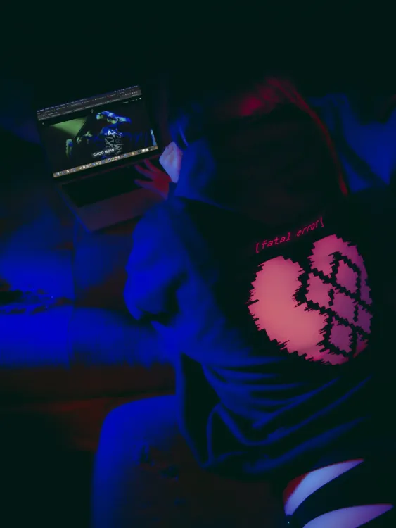 mourirdamour.com is online! <3